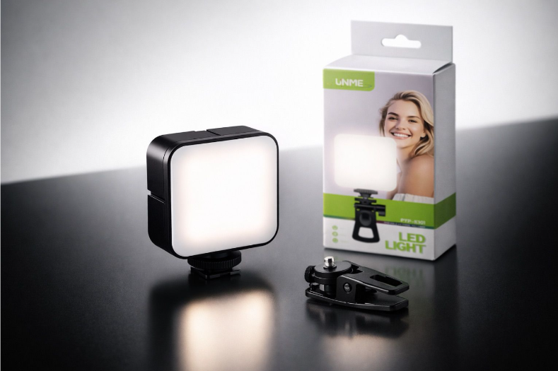LED Clip-on vudeo Lighr for phone$ camera portable rechargeble fill light